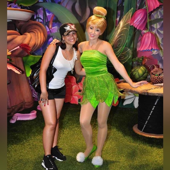 ✨MSZCHIKITA IS LIVE✨ Share Show! Come Sell And Shop ✨ - Picture 5 of 7